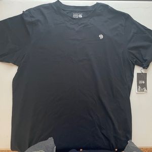 MEN'S MOUNTAIN HARDWEAR SHIRT SHORT SLEEVE...SIZE XXL...NEW WITH TAGS